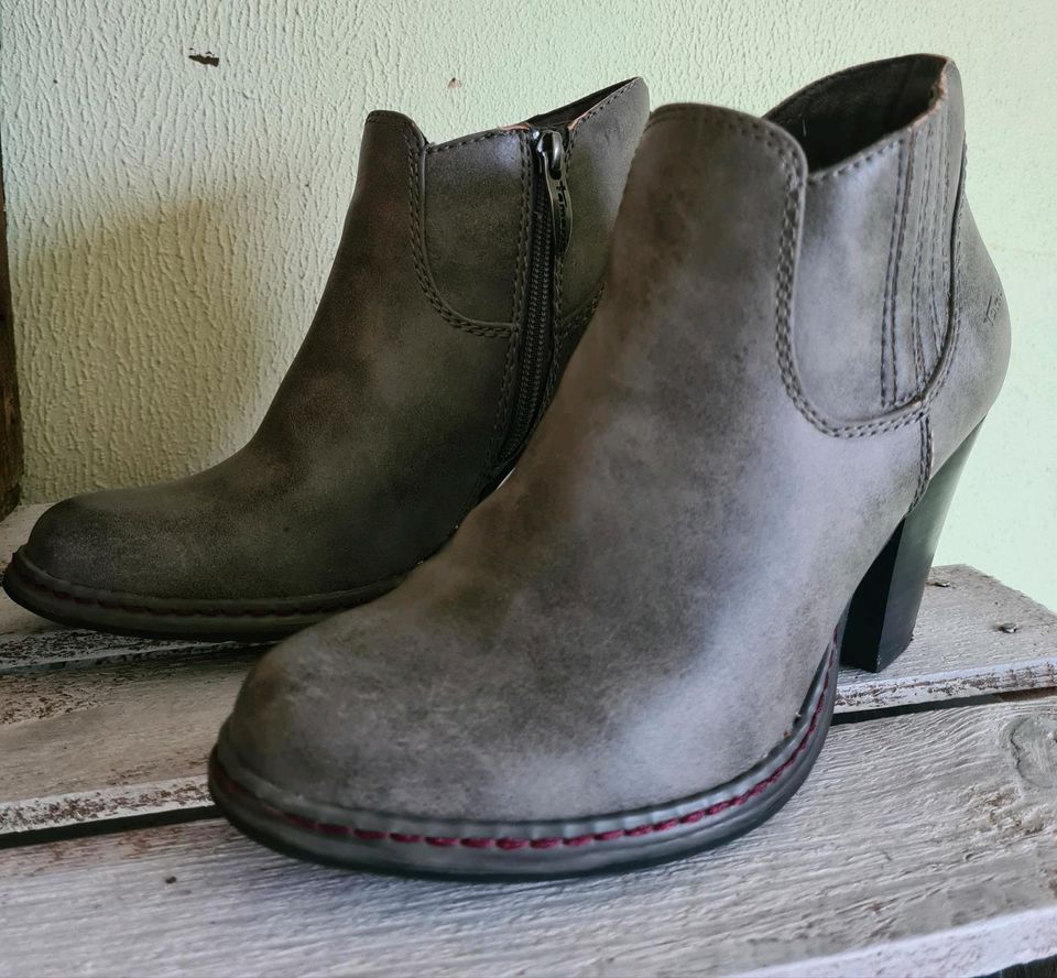 Tamaris Schuhe Gr. 36 grau in Trebur