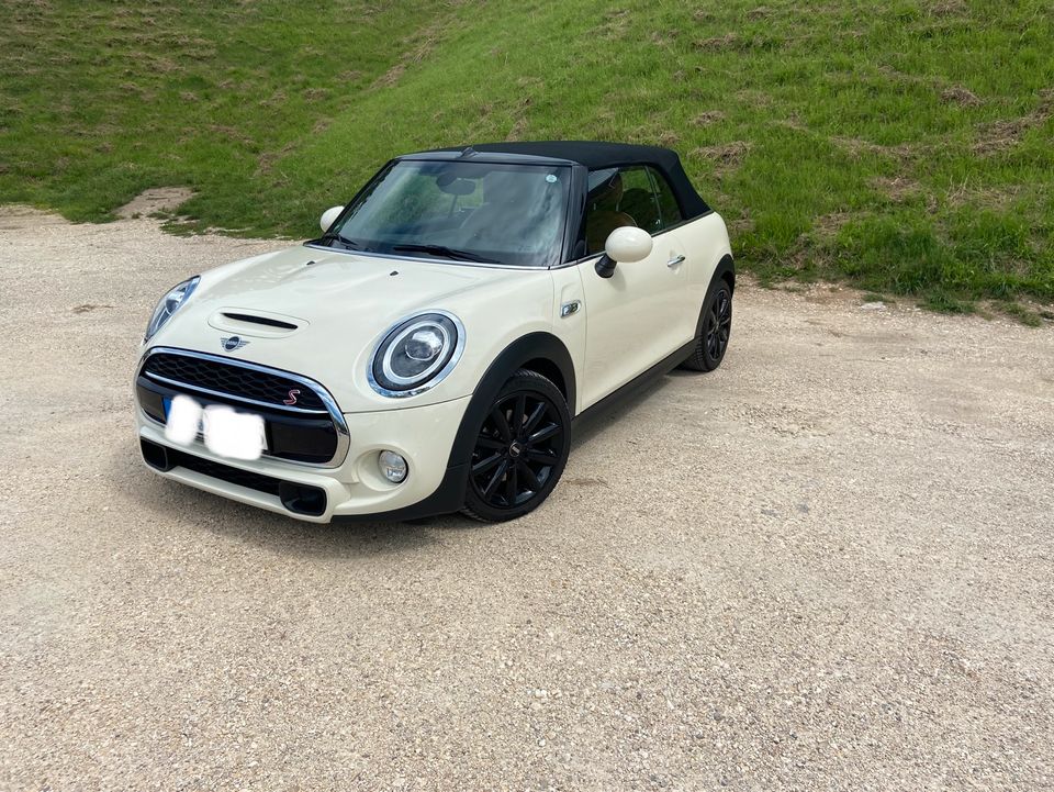 Mini Cooper S Cabrio in Gröbenzell