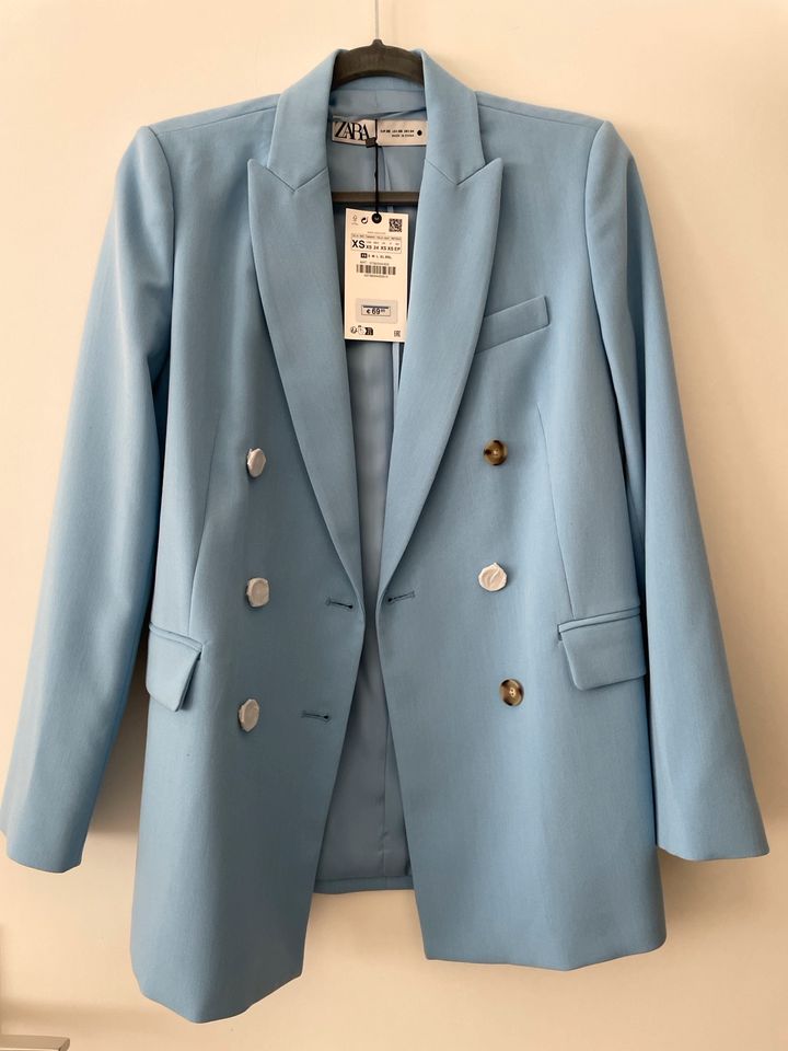 NEUER ZARA Blazer hellblau in Düsseldorf