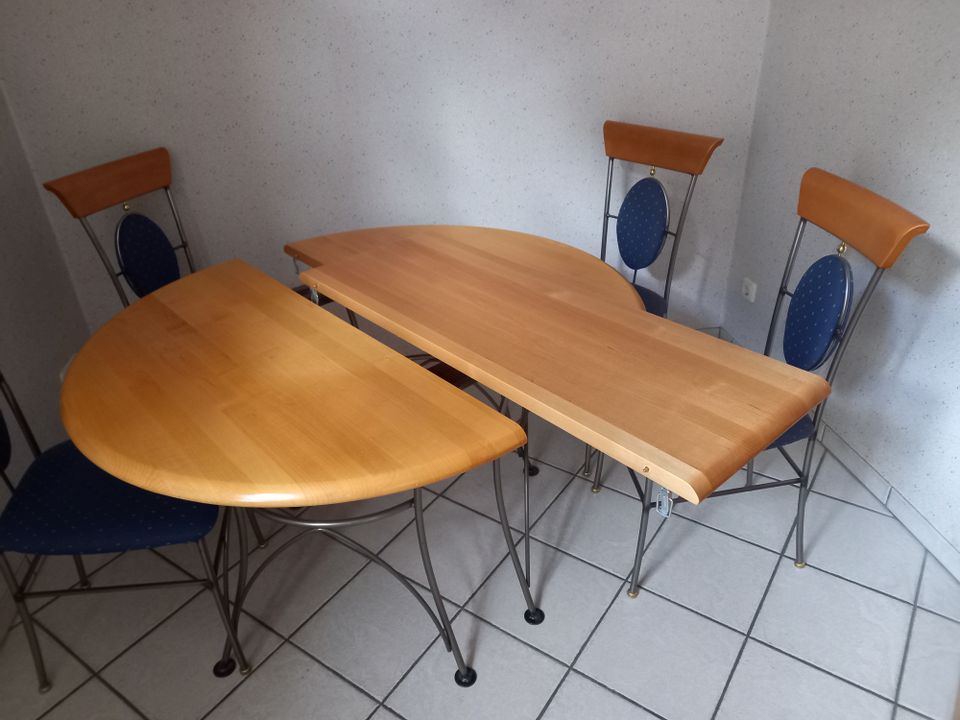 Küchentisch und Stühle in Horneburg