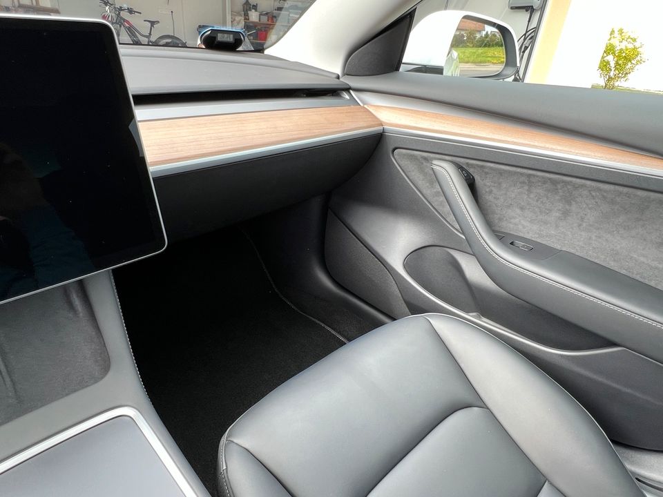 Tesla Model 3 Longe Range Allradantrieb DualMotor in Gammertingen