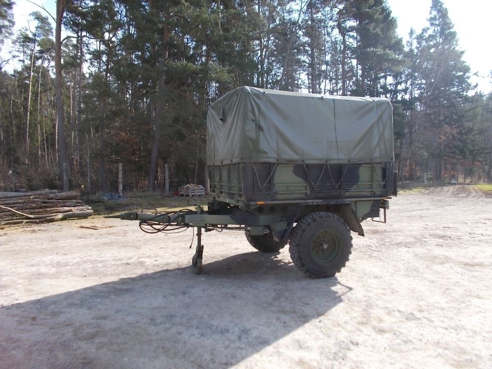 Anhänger LKW Unimog Traktor Bundeswehr 12,5R20 Notstromaggregat in Bad Berka