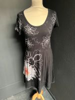 Schwarz damen Kleid mit Blüme von DESIGUAL grosse L Nordrhein-Westfalen - Bocholt Vorschau