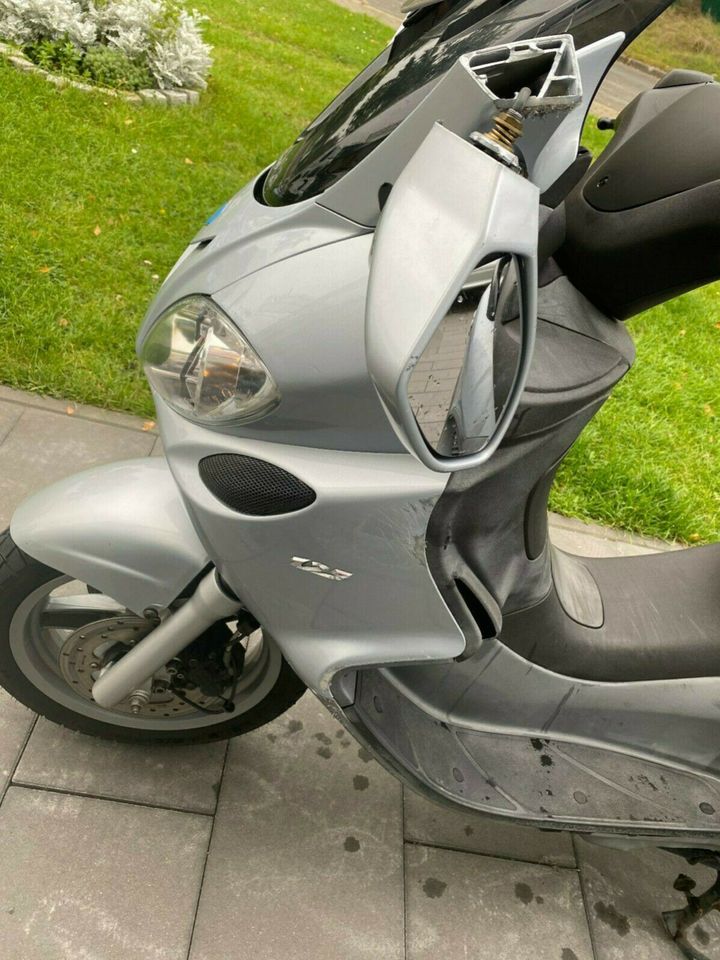 Piaggio X 9 125 Evolution Aus1.Hand Tüv 05.21 in Herne