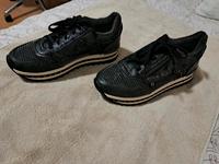 Mustang sportschuhe nur einmal getragen fast neu Düsseldorf - Benrath Vorschau