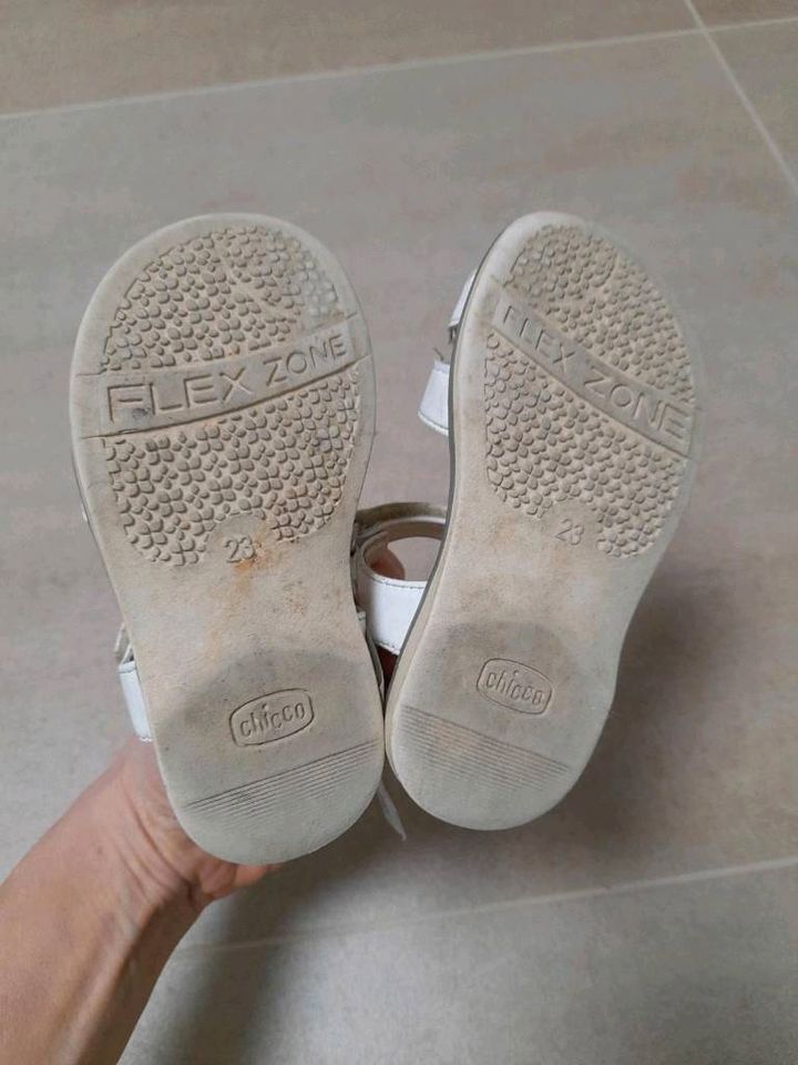 Sandalen Leder weiß schick Chicco  23 in Dettenhausen