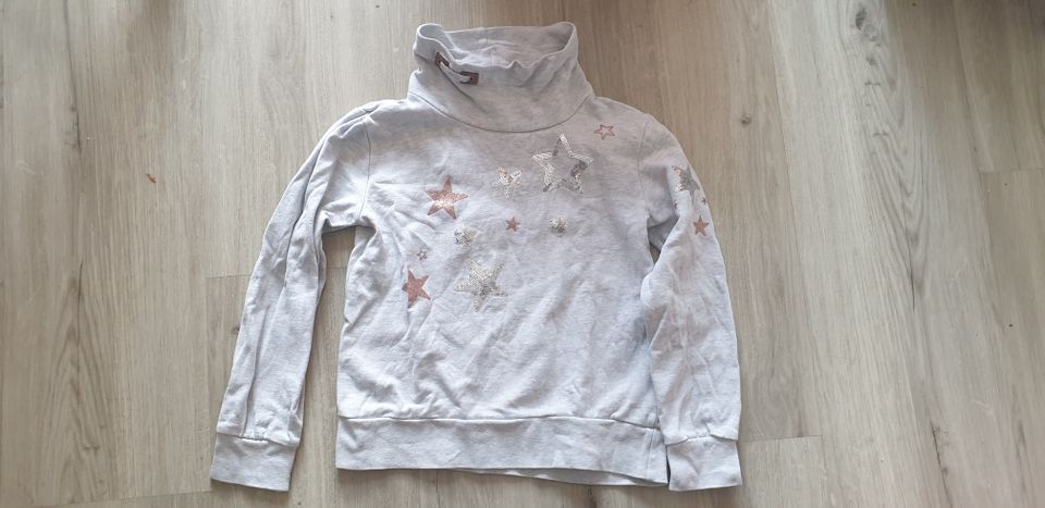 SweatShirt grau 128 mit Glitzer Sternen in Germering