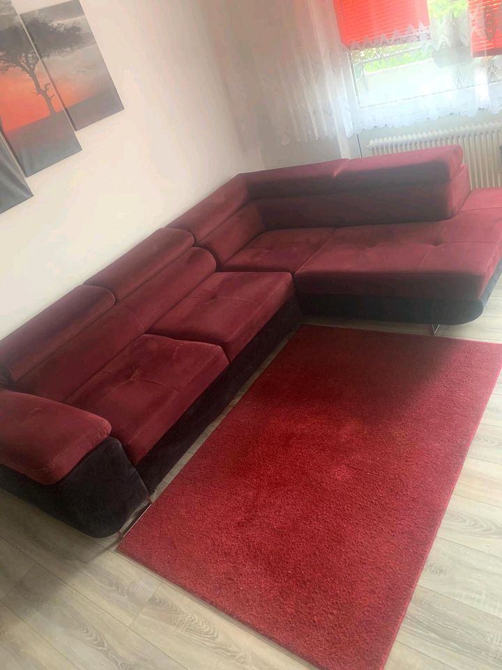 Neuwertige Sofa mit schlaffunktion in Arnsberg