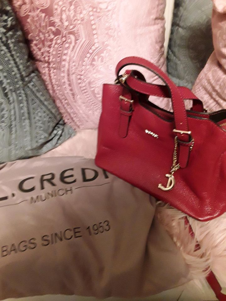 Kaum benutzte Handtasche von L.Credi in Düsseldorf