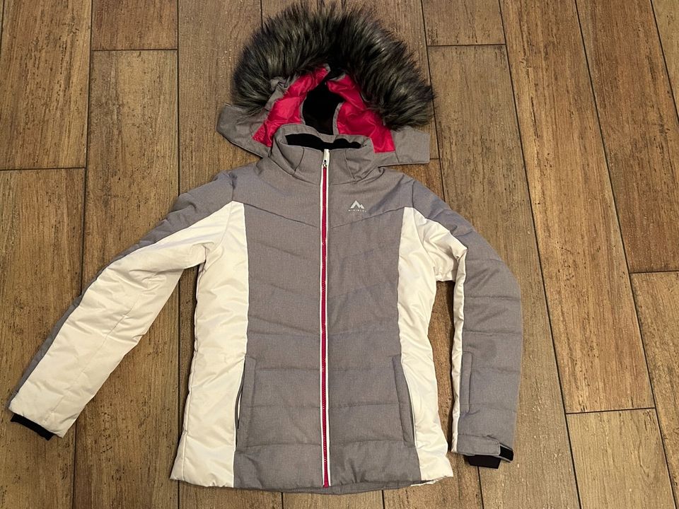 Tolle Ski-/Winterjacke von McKinley-Gr. 152- Top Zustand in Duisburg