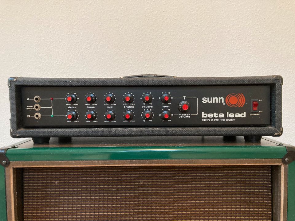 SUNN beta lead Gitarrenverstärker Hirschfelder 212 Box Cabinet in Salzhausen