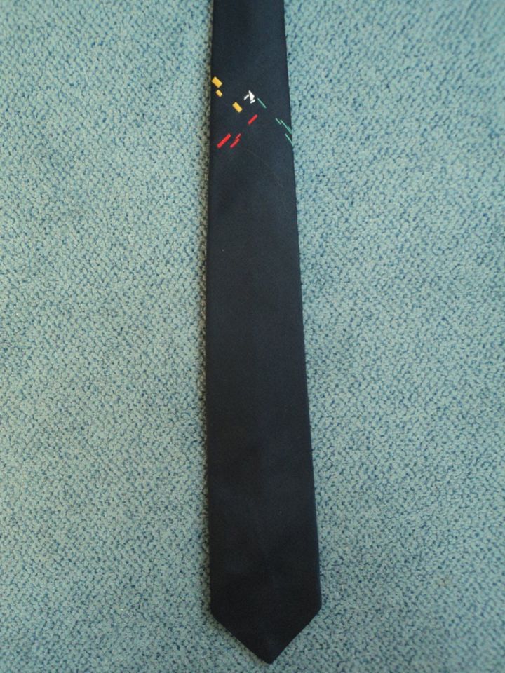 Krawatte Kieler Woche von 1984 Vintage in Nordrhein-Westfalen -  Heiligenhaus | eBay Kleinanzeigen ist jetzt Kleinanzeigen