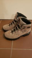 LOWA Wanderschuhe Outdoor Stiefel 42 Neu Berlin - Nikolassee Vorschau