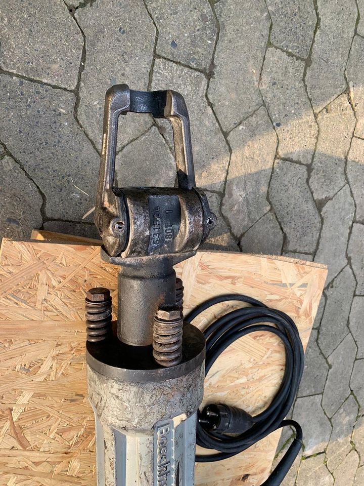 Bosch Abbruchhammer GSH 27 VC Professional in Dassel