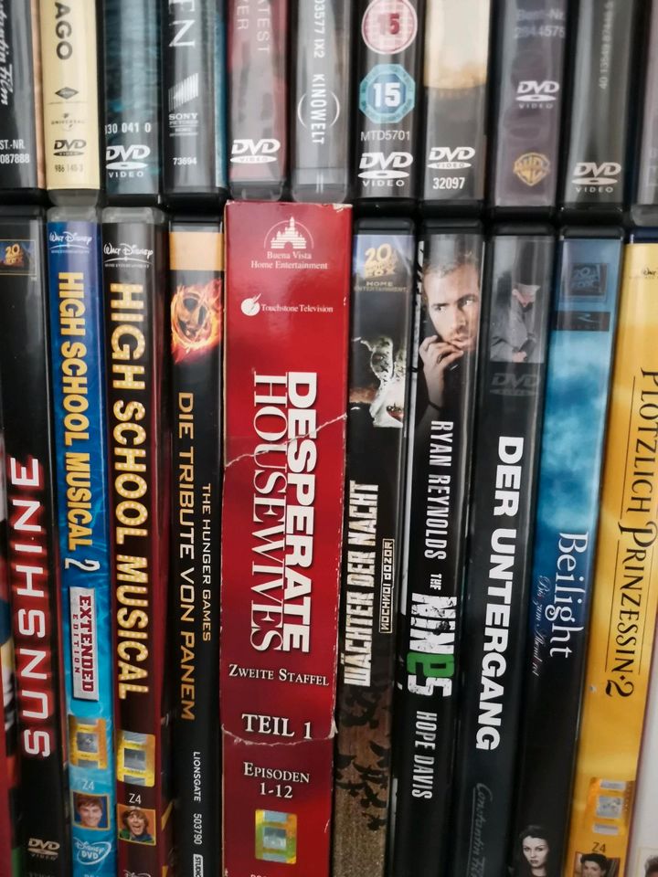 DVDs verschiedene Genre in Büttelborn