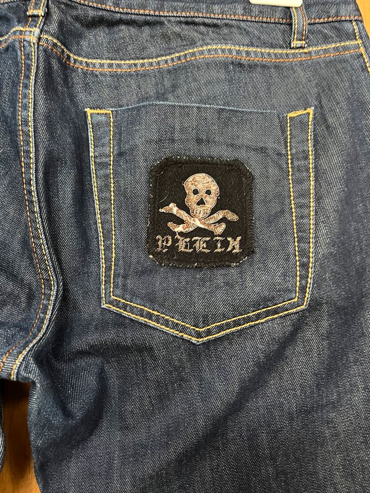 Trendige ausgefallene Jeans von PHILIPP PLEIN , Gr.32/32 ( ca.) in Wesel