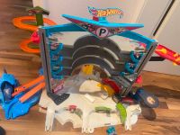 Hot Wheels MegaCity Parkgarage mit Hai,Rennstrecke,Aufzug,Sound Nordrhein-Westfalen - Velbert Vorschau