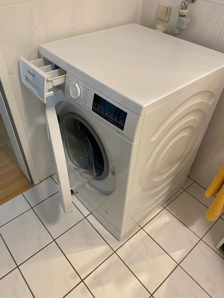 Waschmaschine Siemens IQ500 WU14UT21/ 14 Monate Garantie in Leipzig