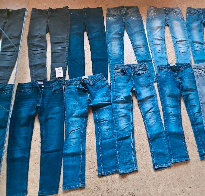 Jeans Mädchen Stretch Gr 140 sOliver Esprit Alive Mexx Blue Seven in Gräfendorf