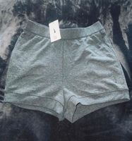 NIKE Yoga Short Damen Gr M grau NEU !! Bayern - Augsburg Vorschau