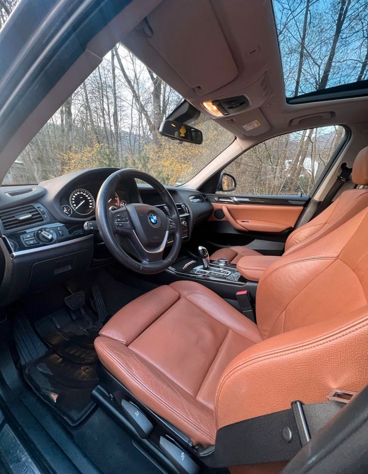 BMW X3 Drive 2,0d Vollausstattung Leder Xenonlicht hudub in Werdohl