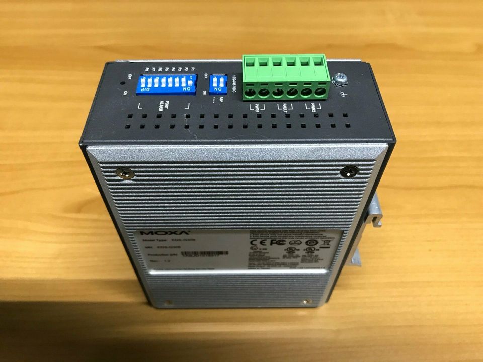 Moxa EDS-G308 Ether Device Switch an DIN-Schiene montierbar in Inden