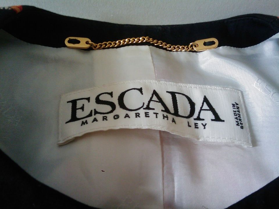 ESCADA NWT Haute Couture Blazer im Schmetterlings-/ Zebralook in Gemünden a. Main