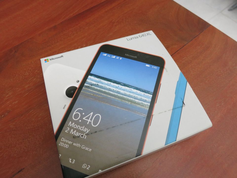Handy, Microsoft Lumia 640 XL, schwarz gut erhalten orig, Verpack in Landshut