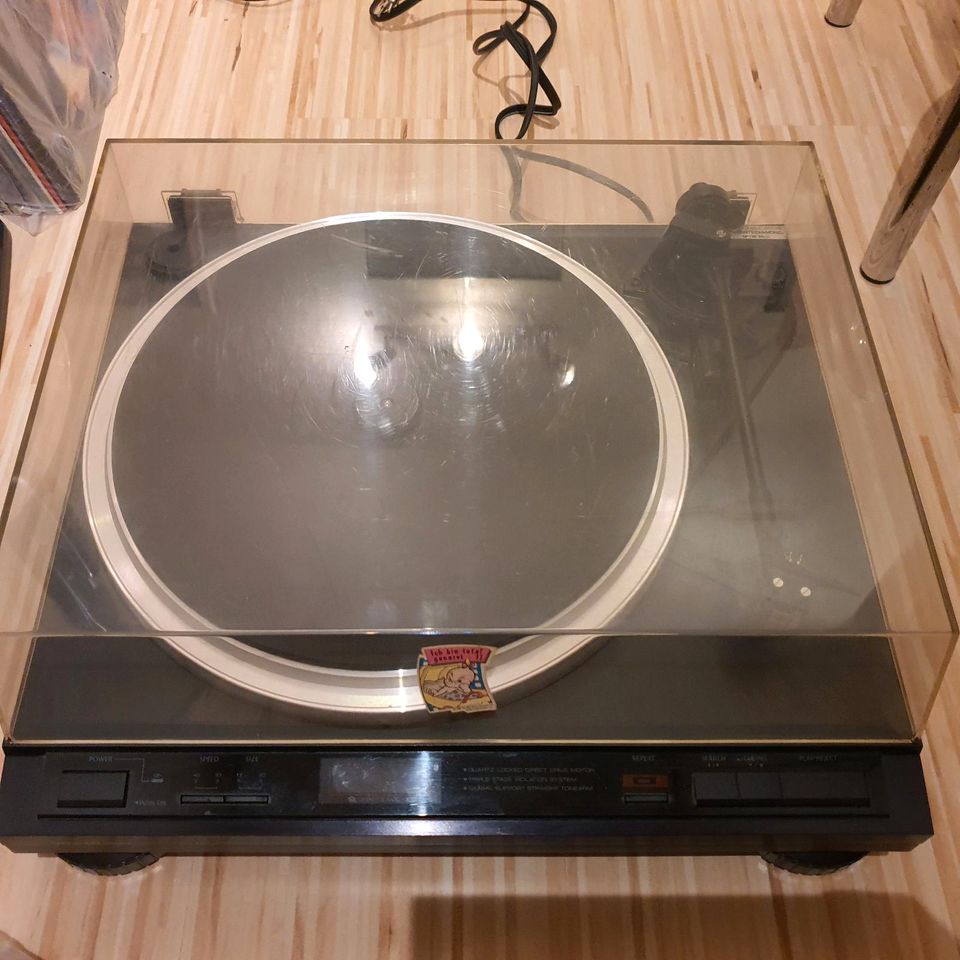 onkyo cp-1055F Turntable, made in Japan in Berlin