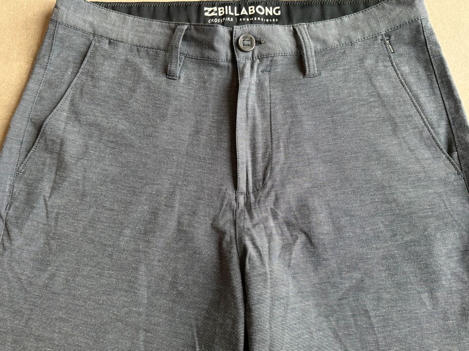 Billabong Surfer Board/Walkshort Travel Surf Beach Wellenreiten in Kastellaun