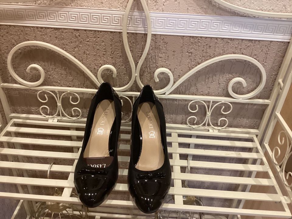 Damen Schuhe in Essen