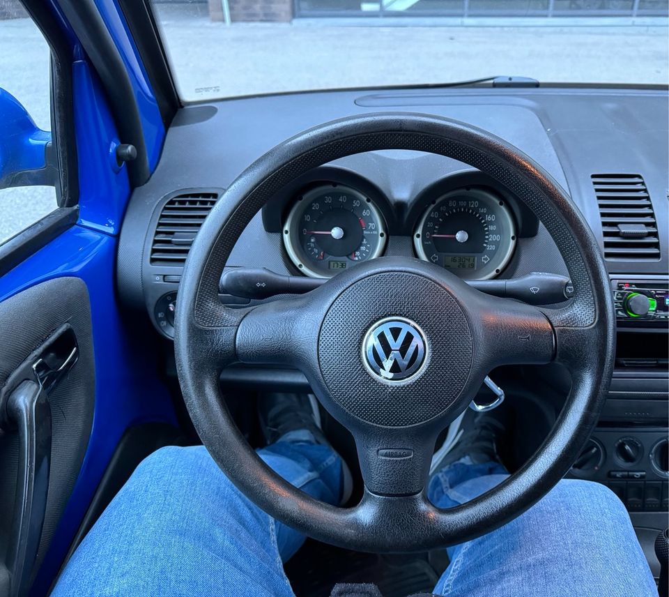 VW Lupo 1,4 l 16v 8fach Bereift in Böblingen