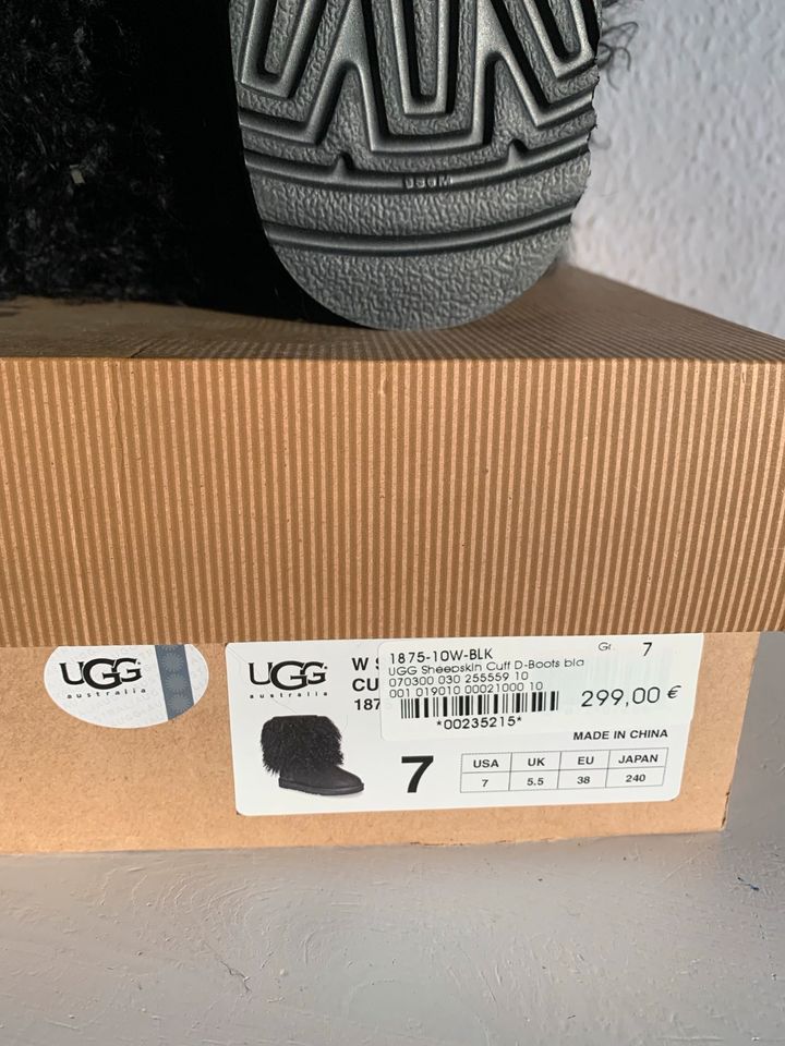 Ugg Australia Lammfell Sheepskin Cuff Boot schwarz Gr 38 in Köln Vogelsang