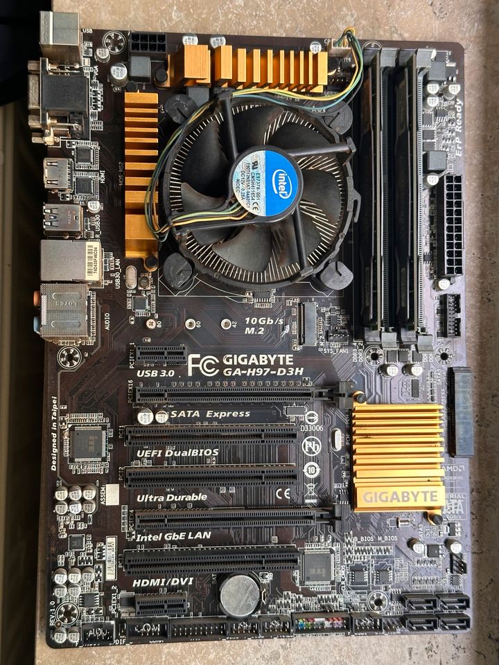 Mainboard CPU RAM Intel Xeon E3 1231 V3 Gigabyte H97-D3H 8GB in Centrum