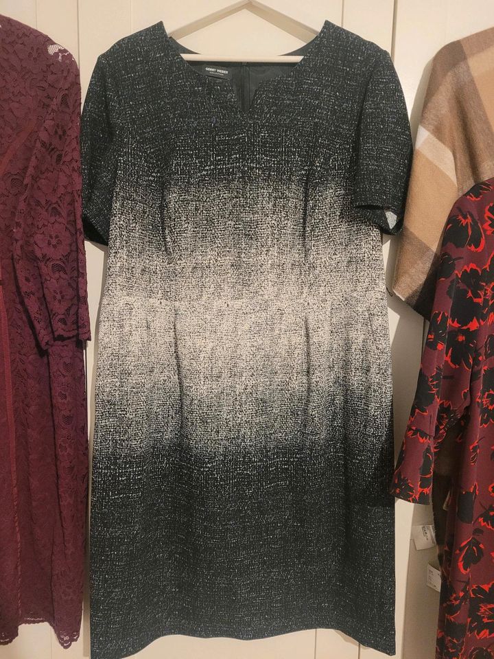 Gerry Weber Kleid, Abendkleid, Schick, schwarz-weiß in Berg Fidel