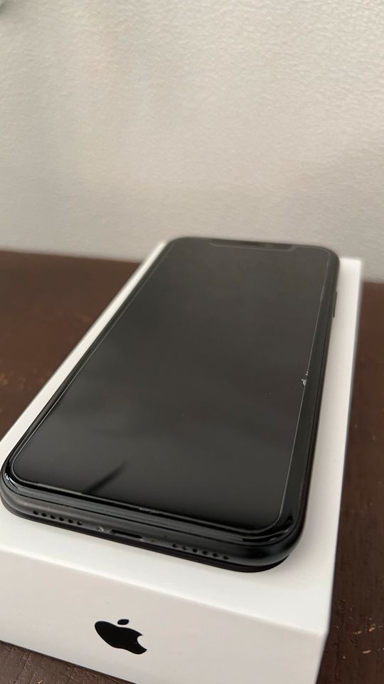 iPhone XR 128 GB, schwarz in Mittweida