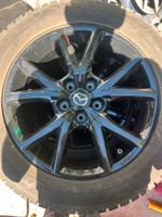 Mazda Winterreifen 215/60 R17 mit Originale 17 Zoll Felgen Duisburg - Neumühl Vorschau
