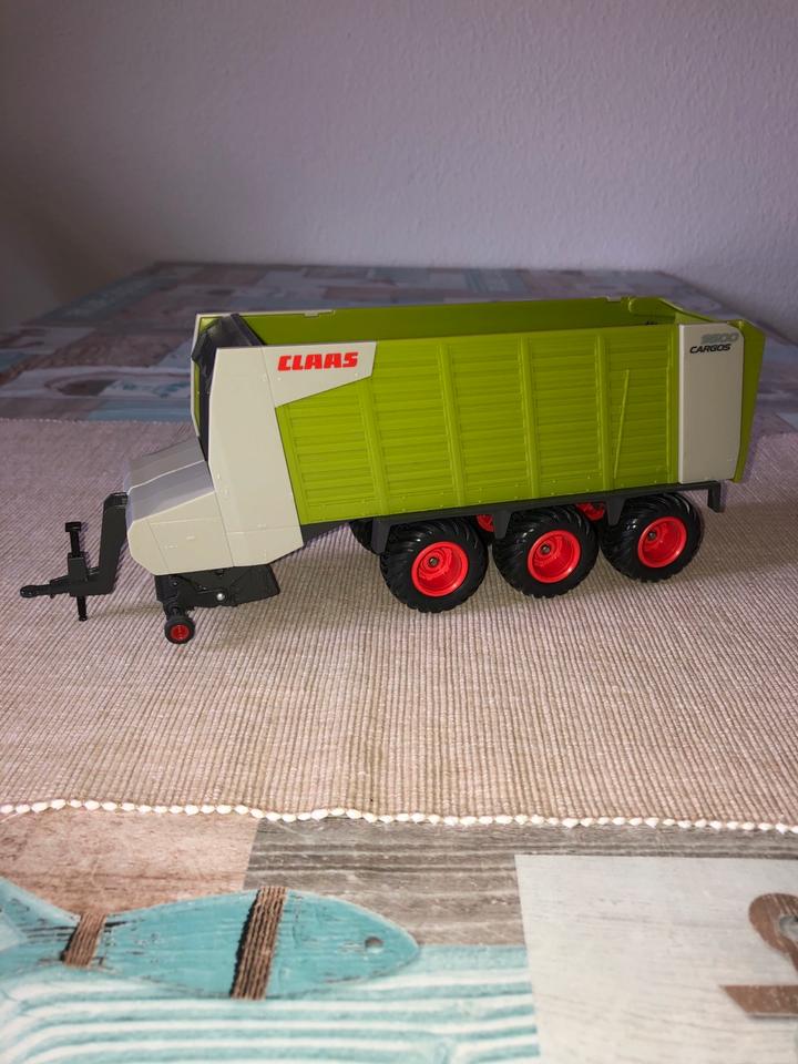 Siku-3217, 2893-Claas Xerion, ClaasCargo 9500, Traktor+Anhänger! in Kabelsketal