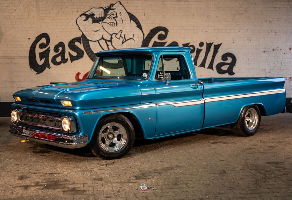 Chevrolet C 10 Pickup Truck V8 350 cui Autom. Top in Solingen