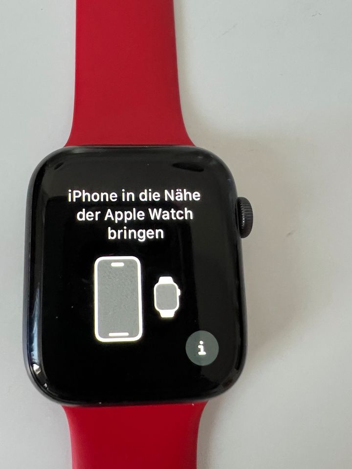 Apple Watch Series 5 gps 44mm iPhone iOS rot schwarz in Duisburg