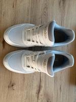 Adidas Schuhe Gr. 43 1/3 weiß / beige / grau Nordrhein-Westfalen - Hemer Vorschau