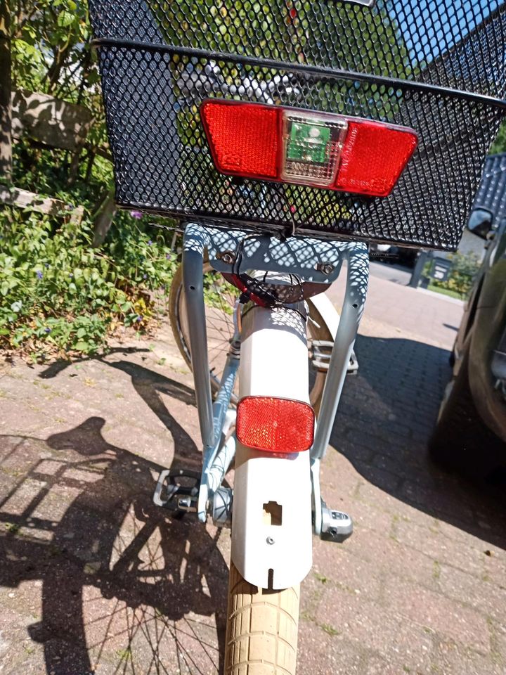 Kinderfahrrad grün & Kinderfahrrad hellblau & Kinderfahrrad weiss in Kaltenkirchen