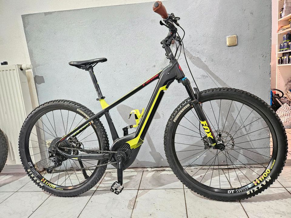 NEUWERTIG AKKU-NEU 29 Zoll CORRATEC E REVOX BOSCH CX 500WH E Bike in Augsburg