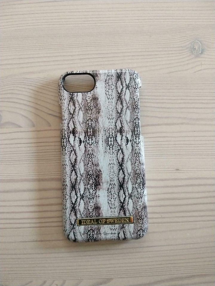 Handyhülle iPhone 6 oder 7 Ideal of Sweden Animal Print in Nortorf