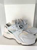 Nike Huaraches babyblau Sachsen-Anhalt - Oschersleben (Bode) Vorschau