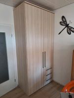 Hoher Schrank Megaplan 8000 in Satin-Esche Nachbildung Essen - Essen-Frintrop Vorschau