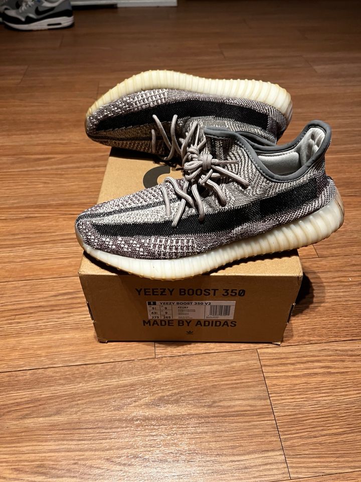 Adidas Yeezy 350 V Zyon 431/3 in Hamburg