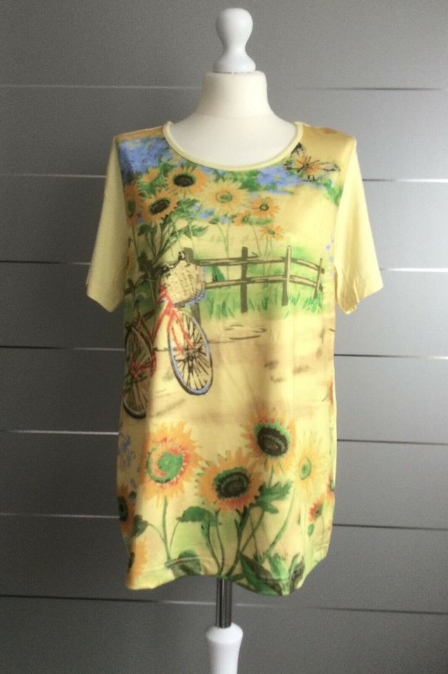 Shirt mit Sonnenblumen-Motiv, Gr. 44 - NEU in Schöllkrippen