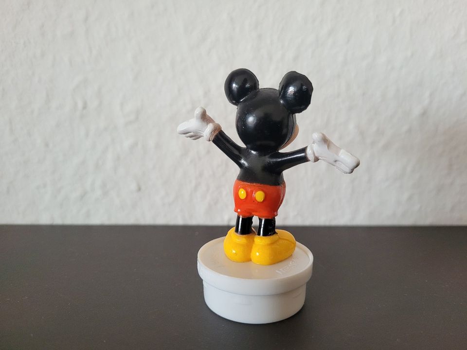 MICKY MAUS-Figur mit kleiner Dose 1990er Disney/ Nestle in Detmold