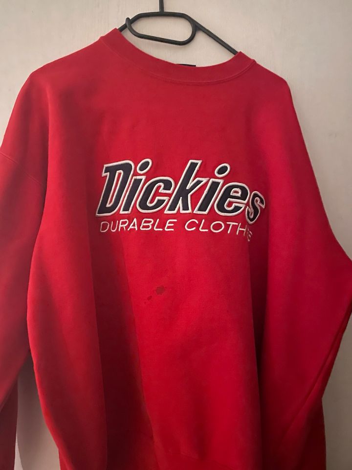 Vintage Dickies Sweater in Stockelsdorf